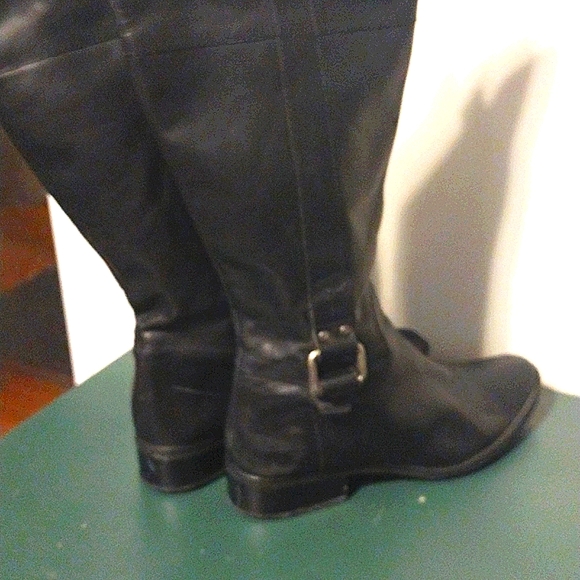 💜5/$25💜 size 8. - Picture 4 of 4